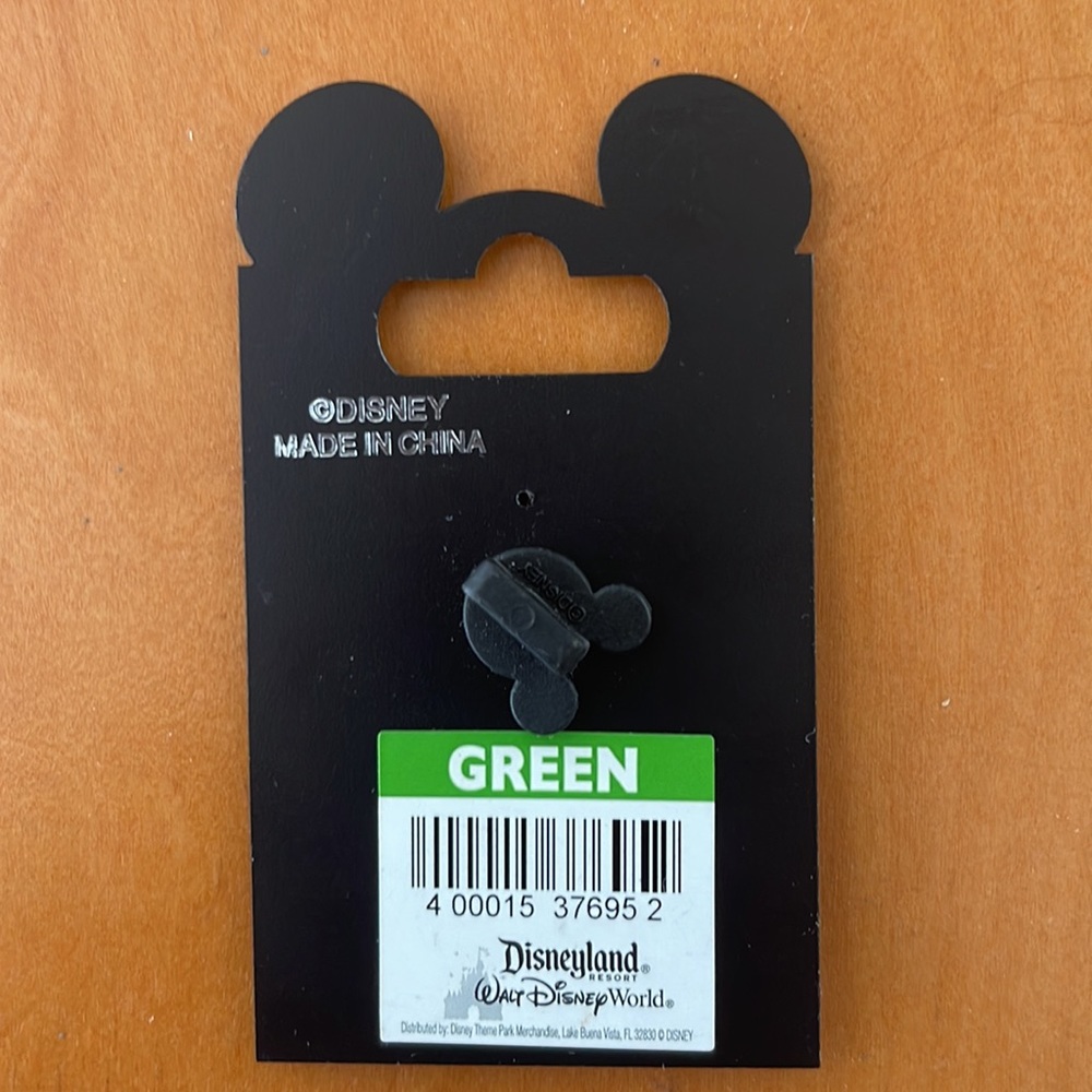 Mickey Mouse Disney Pin - Picture 2 of 2
